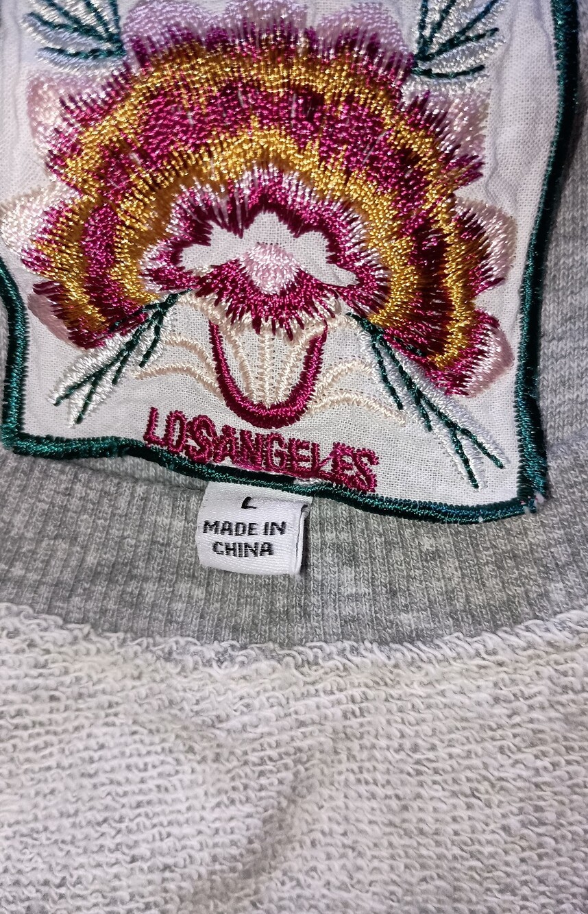 Nice sz L Johnny Was Vanessa Gray Floral Embroidered Relaxed Sweatshirt - Picture 4 of 8
